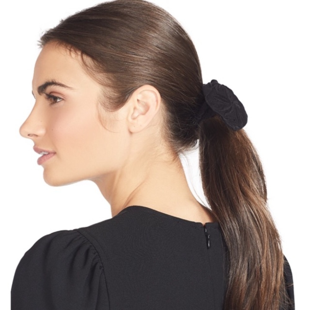 LOVESHACKFANCY Versatile Scrunchie Bracelet